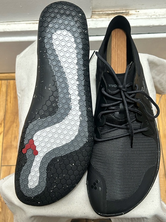 Athletic_Shoes